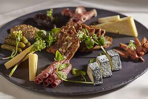 Wedgewood Hotel & Spa