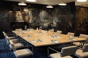 Renaissance Hamburg Hotel