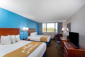 Days Inn & Suites by Wyndham Tallahassee Conf Center I-10