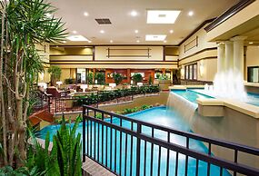 Holiday Inn Hotel & Suites Cincinnati - Eastgate, an IHG Hotel