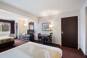 Quality Inn Grand Suites Bellingham
