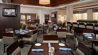 DoubleTree by Hilton Hotel Chicago Wood Dale - Elk Grove