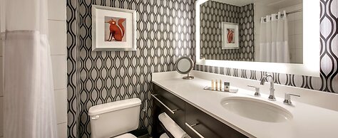 DoubleTree by Hilton Hotel Chicago Wood Dale - Elk Grove
