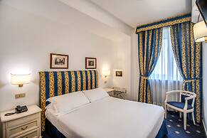 Napoleon Hotel