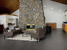 Comfort Inn & Suites Syracuse-Carrier Circle