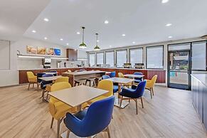 Comfort Suites Chesapeake - Norfolk