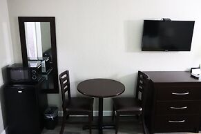 Days Inn by Wyndham Moulton