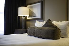 Sandman Signature London Gatwick Hotel
