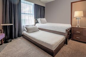 Sandman Signature London Gatwick Hotel