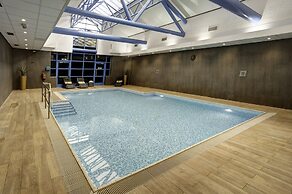 Sandman Signature London Gatwick Hotel