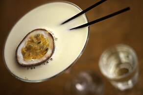 Sandman Signature London Gatwick Hotel