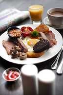 Sandman Signature London Gatwick Hotel