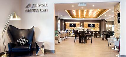 Sandman Signature London Gatwick Hotel