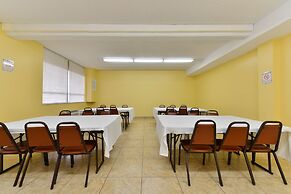 Travelodge by Wyndham Cleveland Airport