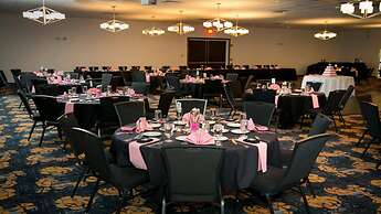 Holiday Inn Cleveland Northeast - Mentor by IHG