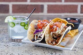 Holiday Inn Cleveland Northeast - Mentor by IHG