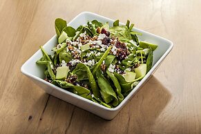 Holiday Inn Cleveland Northeast - Mentor by IHG