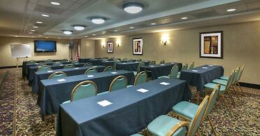 Arlington Court Suites, a Clarion Collection Hotel