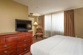 Arlington Court Suites, a Clarion Collection Hotel