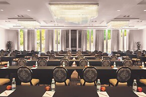 Claremont Resort & Club