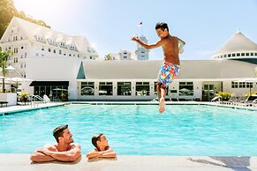 Claremont Resort & Club