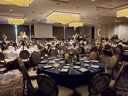Claremont Resort & Club