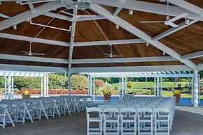 Seaview, A Dolce Hotel