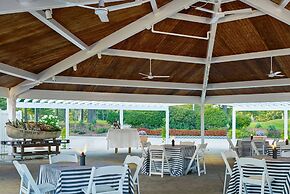 Seaview, A Dolce Hotel