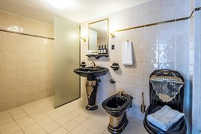 Boutique Hotel Royal