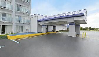 Howard Johnson by Wyndham Benton Harbor/St. Joseph