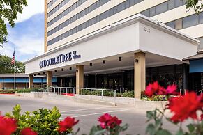 DoubleTree by Hilton Houston Medical Center Hotel & Suites
