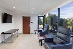 DoubleTree by Hilton Houston Medical Center Hotel & Suites