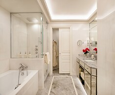 Four Seasons Hotel George V