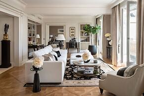 Four Seasons Hotel George V