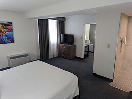 Best Western Plus Toronto Airport Hotel