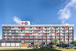 Best Western Plus Toronto Airport Hotel