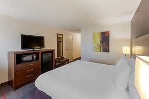 Best Western Plus Toronto Airport Hotel