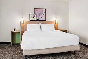 Spark by Hilton Lexington