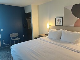 Spark by Hilton Lexington