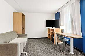 Spark by Hilton Lexington