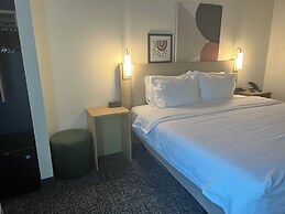 Spark by Hilton Lexington