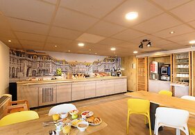 B&B HOTEL Versailles Le Chesnay