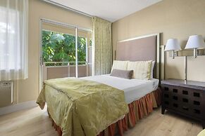 Plantation Hale Suites