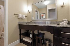 Plantation Hale Suites