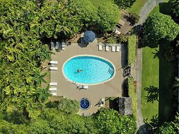 Plantation Hale Suites