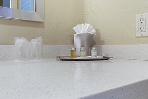 Plantation Hale Suites