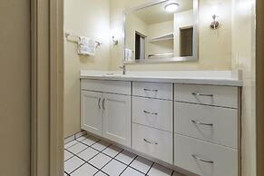 Plantation Hale Suites