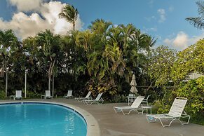 Plantation Hale Suites