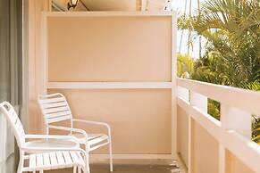 Plantation Hale Suites