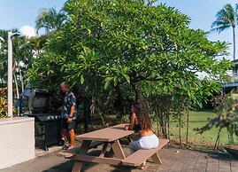 Plantation Hale Suites